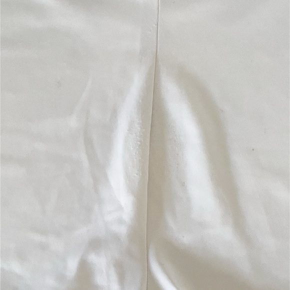 Women's White Lace Trim Shorts - Picture 8 of 9